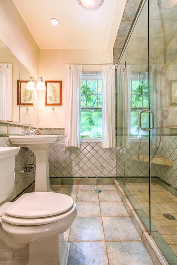 Howarth House Bed And Breakfast フィッチバーグ エクステリア 写真
