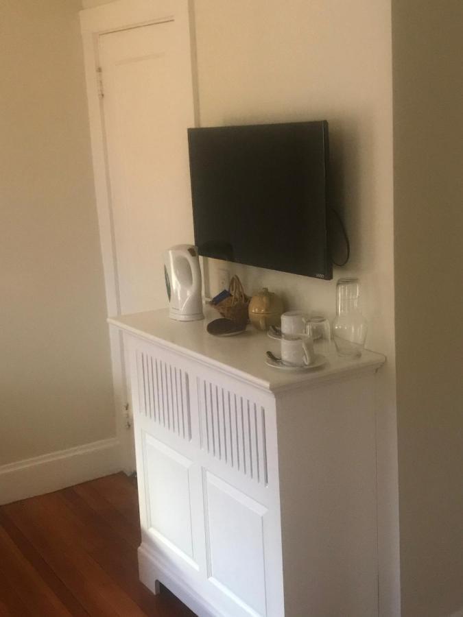 Howarth House Bed And Breakfast フィッチバーグ エクステリア 写真